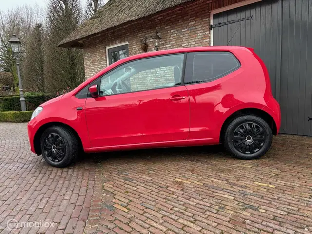 Volkswagen up! | Parkeer sensor | Airco | Mistlamp 2013 Benzine 8