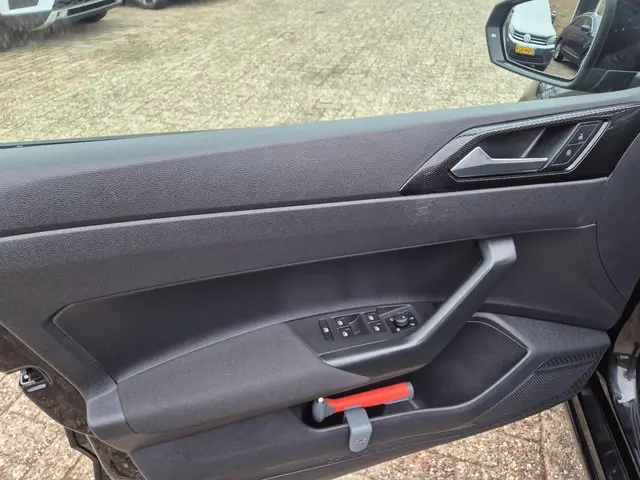 Volkswagen Polo 1.0 TSI Life 2022 Benzine 17