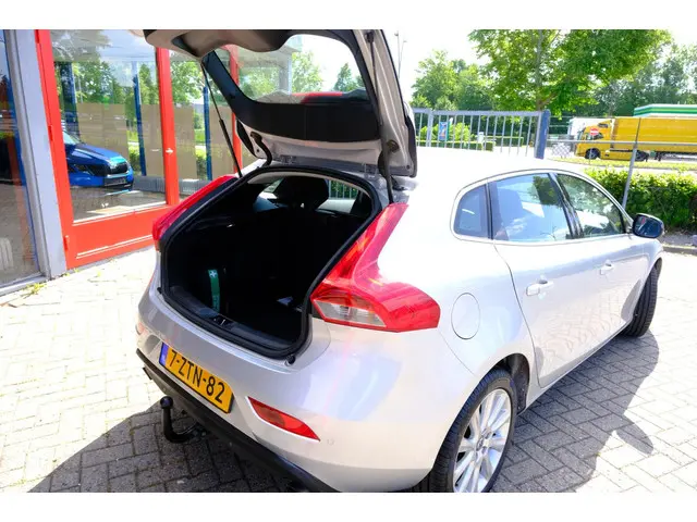 Volvo V40 1.6 T2 Summum Navi|Leder|Clima|LMV 2015 Benzine 11