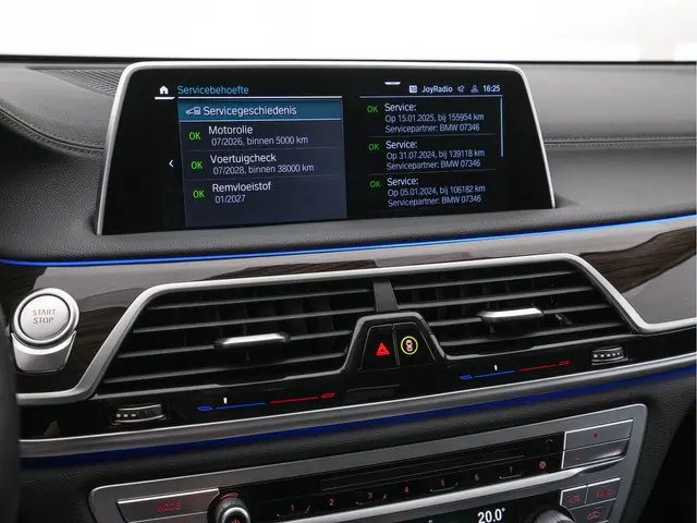BMW 7 Serie 745e High Executive 2022 Hybride Benzine 18