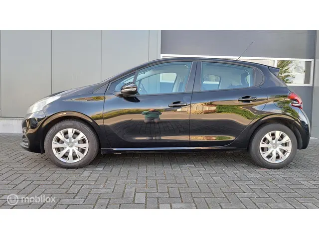 Peugeot 208 3