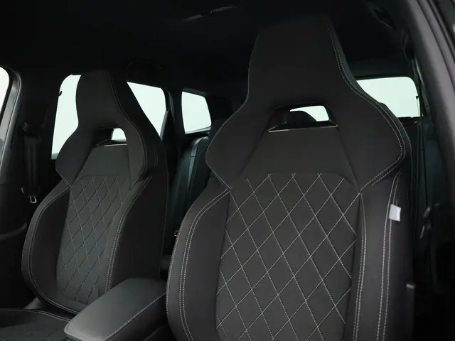 Škoda Karoq 1.5TSI/150PK ACT Sportline DSG 2025 Benzine 6