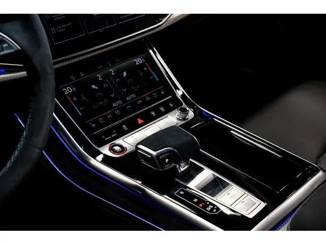 Audi Q8 4.0 TFSI RS Q8 quattro Performance 2025 Benzine 32