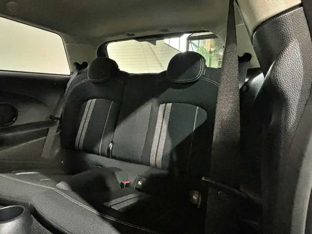 MINI Electric Mini Essential 33 kWh 2023 Elektrisch 25