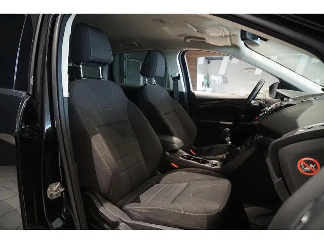 Ford Kuga 1.5 2015 Benzine 11