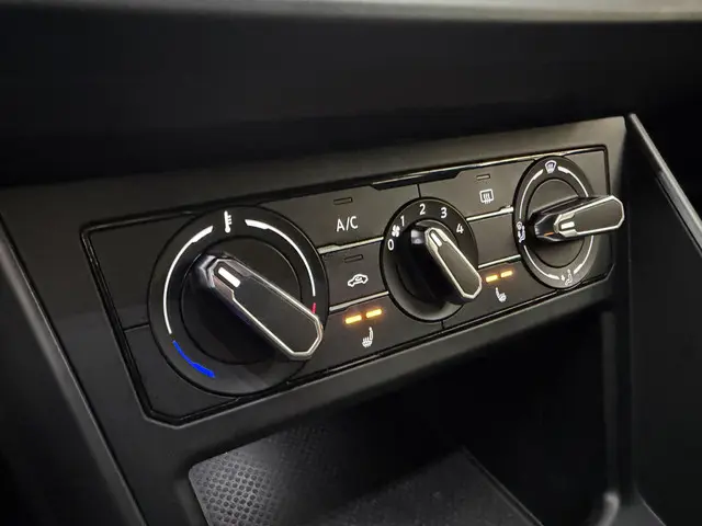 Volkswagen Taigo 1.0 TSI R-Line 2022 Benzine 26