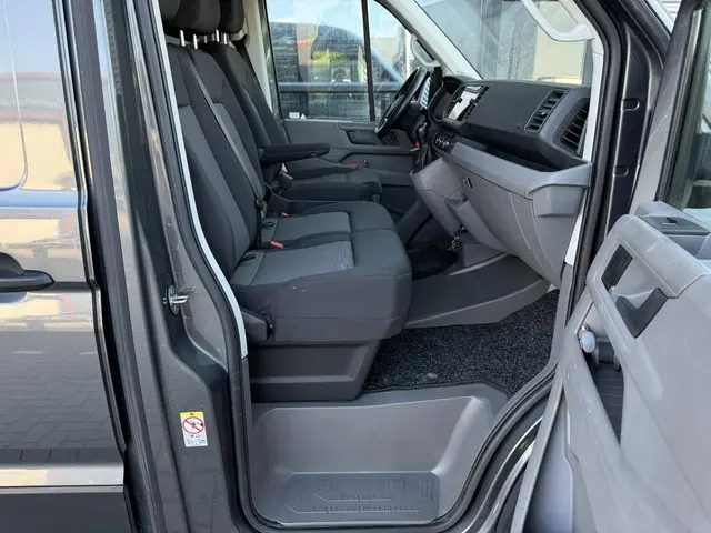 Volkswagen Crafter 35 2.0 TDI L3H2 Highline 2020 Diesel 38