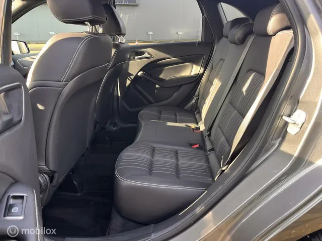 Mercedes-Benz B-Klasse 180 Ambition 2014 Benzine 17