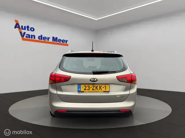 Kia cee'd Sportswagon 1.6 GDI Business Pack 2013 Benzine 10