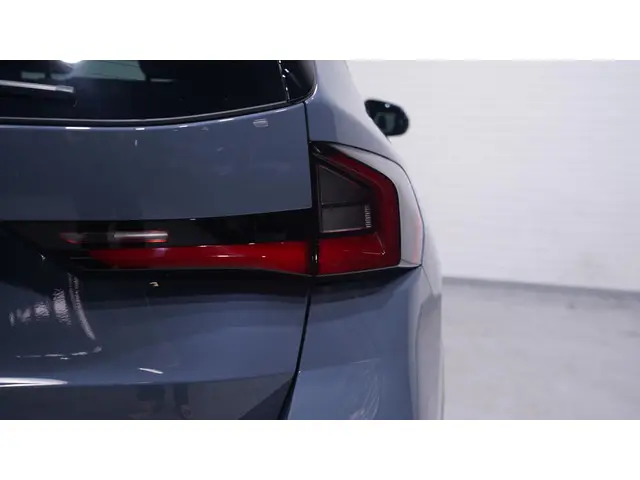 BMW iX1 xDrive30 Launch Edition 67 kWh 2024 Elektrisch 15