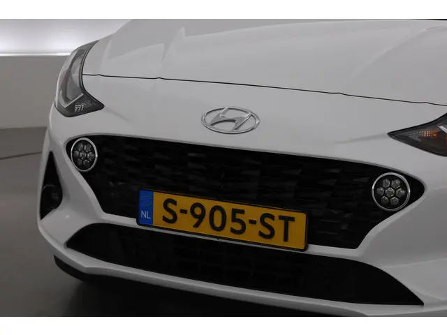 Hyundai i10 1.0 Comfort 2023 Benzine 26