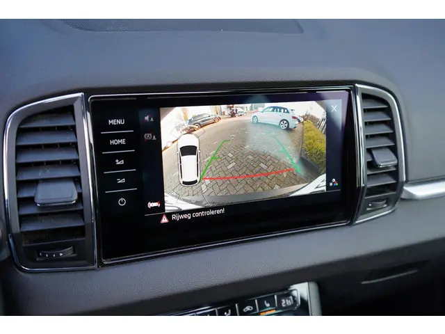 Škoda Karoq 1.5 TSI ACT Style 2018 Benzine 37