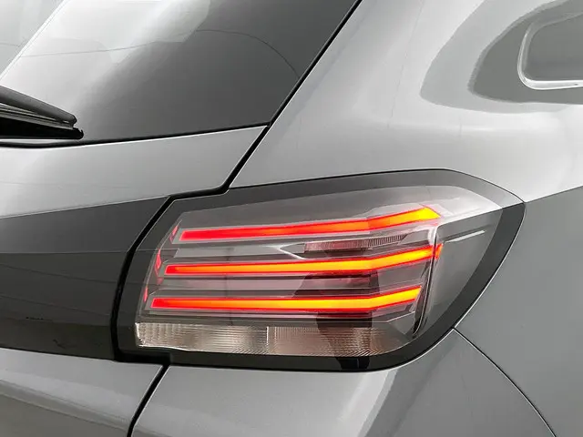 Peugeot 208 1.2 PureTech 100 Allure 2024 Benzine 35