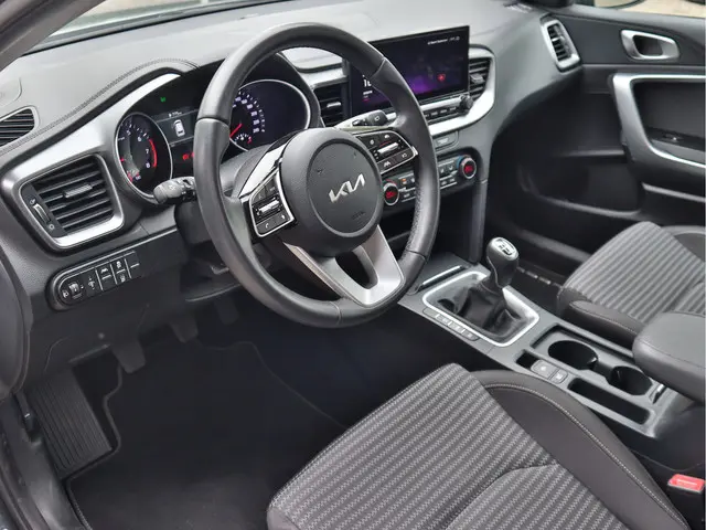 Kia Ceed Sportswagon 1.0 T-GDi DynamicLine 2024 Benzine 8