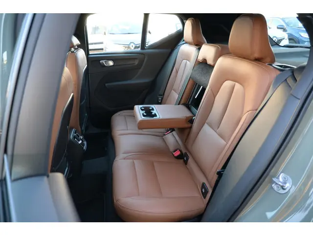 Volvo XC40 Recharge Twin Pro 2022 Elektrisch 17