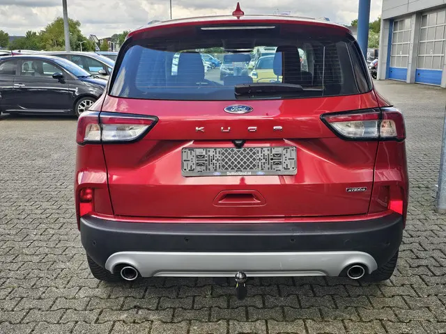 Ford Kuga 2.5 PHEV Titanium 2023 Hybride Benzine 5