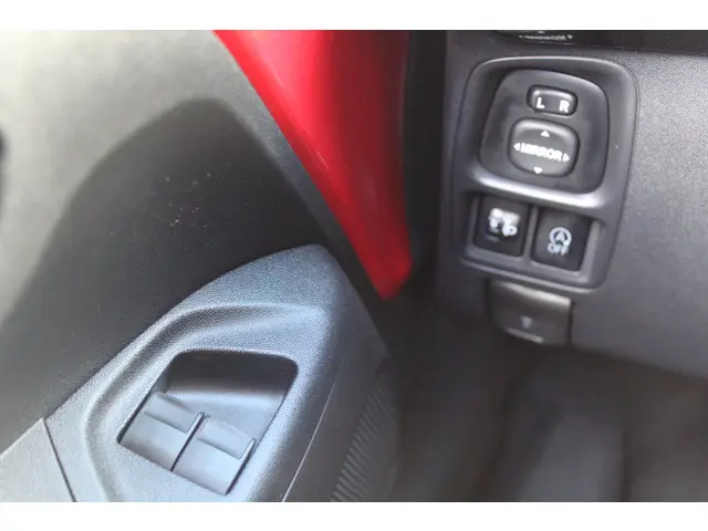 Toyota Aygo 1.0 VVT-i X-cite Bi-tone 2017 Benzine 14