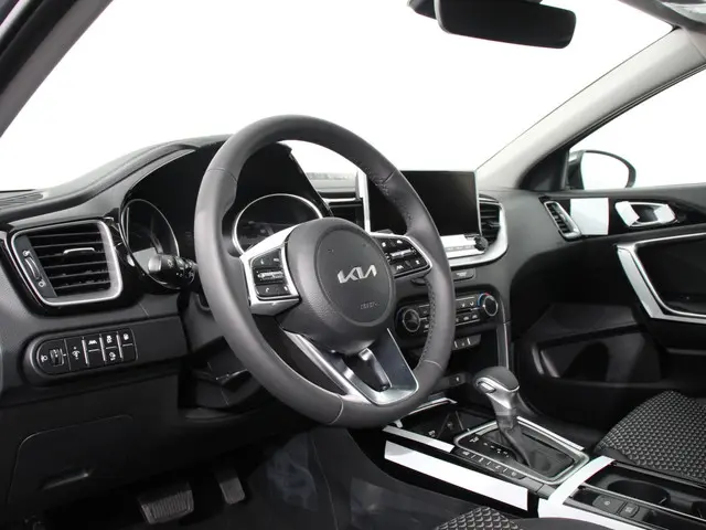 Kia XCeed 1.6 GDi PHEV DynamicLine 2025 Hybride Benzine 2