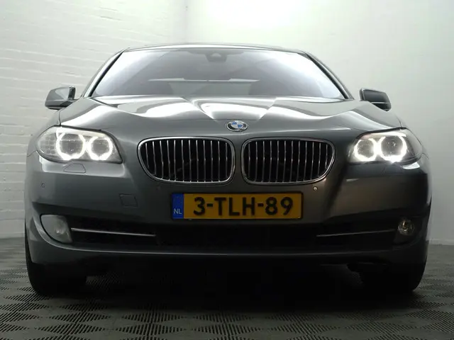 BMW 5 Serie 528i High Executive+ Aut- 2012 Benzine 32