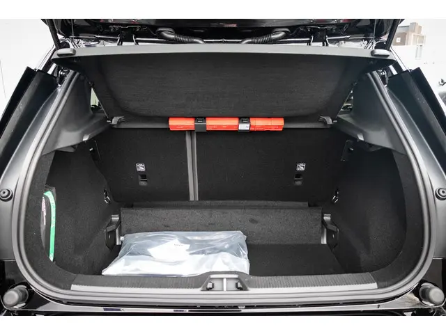 Volvo EX30 Extended Range Core 69 kWh 2025 Elektrisch 14