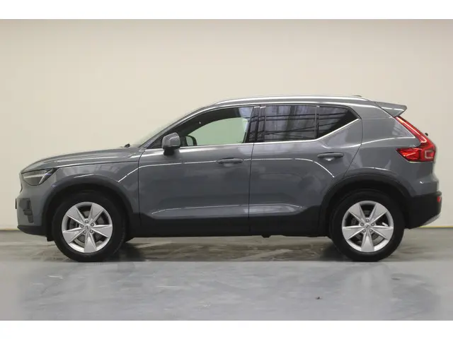 Volvo XC40 2.0 B3 Plus Bright 2022 Hybride Benzine 2