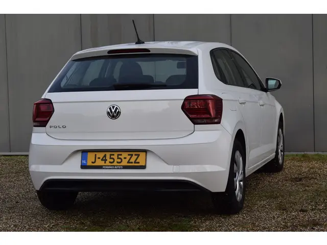 Volkswagen Polo 1.0 TSI Comfortline 2020 Benzine 18