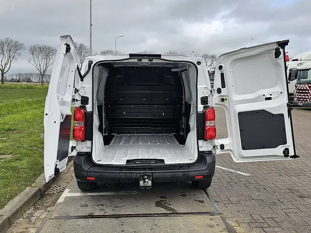 Peugeot Expert 1.6 2020 Diesel 14