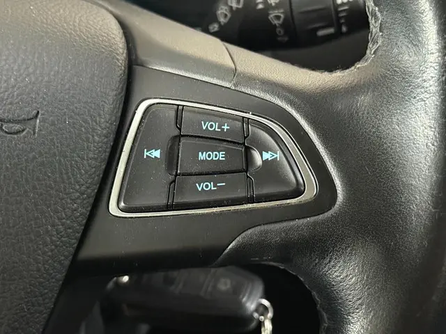 Ford C-MAX 1.6 Trend 2016 Benzine 13