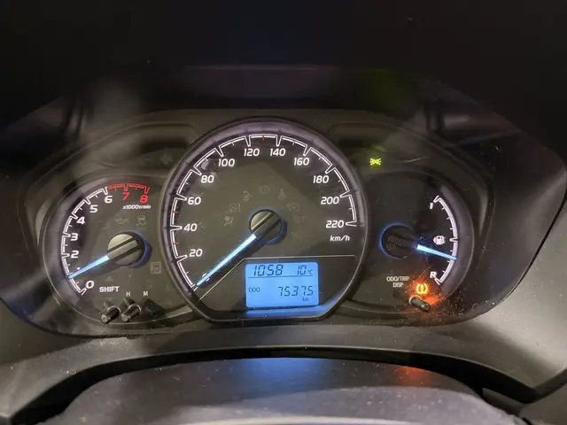 Toyota Yaris HB 1.0 VVT-i Aspiration 2017 Benzine 8