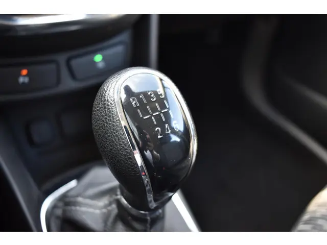 Opel Mokka 1.4 T Innovation 2016 Benzine 25
