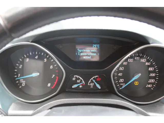 Ford C-MAX 1.0 Edition 2014 Benzine 15