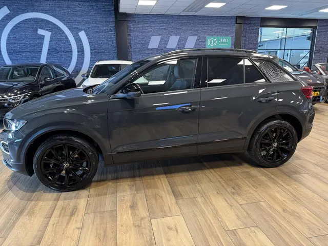 Volkswagen T-Roc 1.5 TSI Sport 2021 Benzine 2