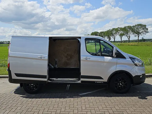 Ford Transit Custom 2.0 2021 Diesel 15