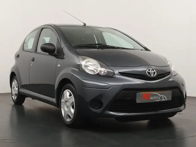 Toyota Aygo 1.0 VVT-i Now 2014 Benzine 7