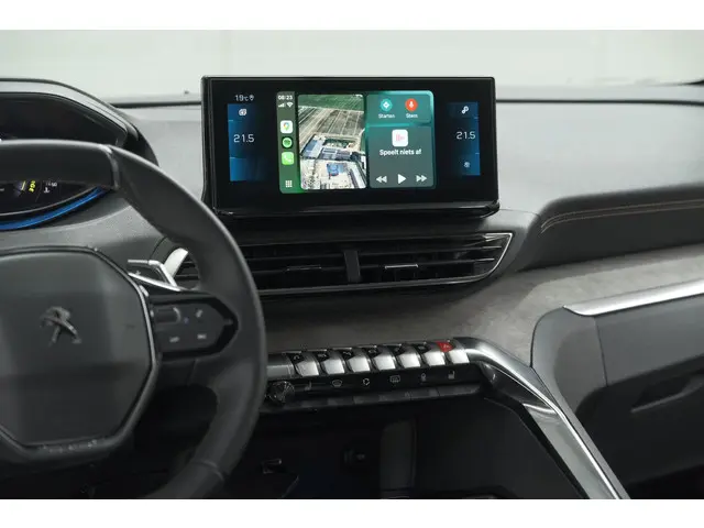 Peugeot 3008 1.2 Hybrid 136 GT 2024 Hybride Benzine 62