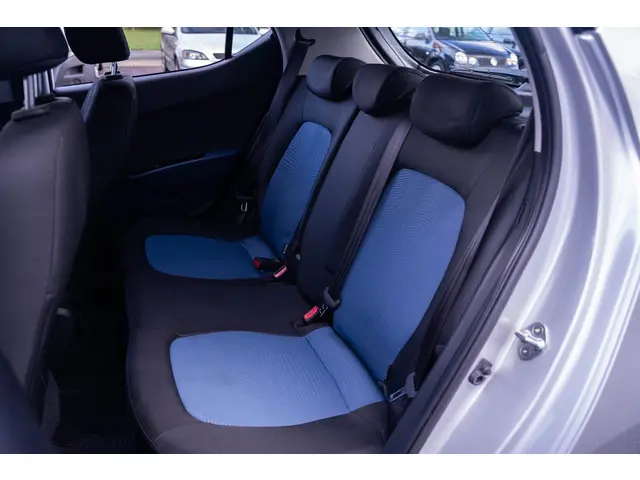 Hyundai i10 1.0i Trend 2018 Benzine 29