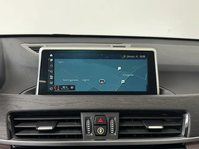 BMW X1 sDrive20i High Executive 2018 Benzine 11