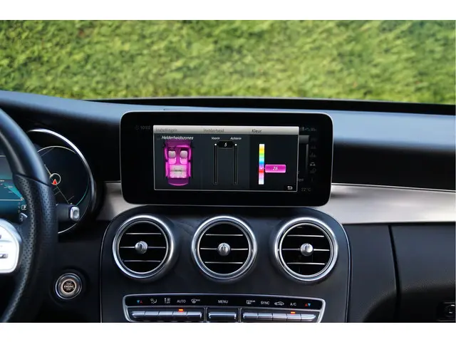 Mercedes-Benz C-Klasse C 180 AMG line 2020 Benzine 40