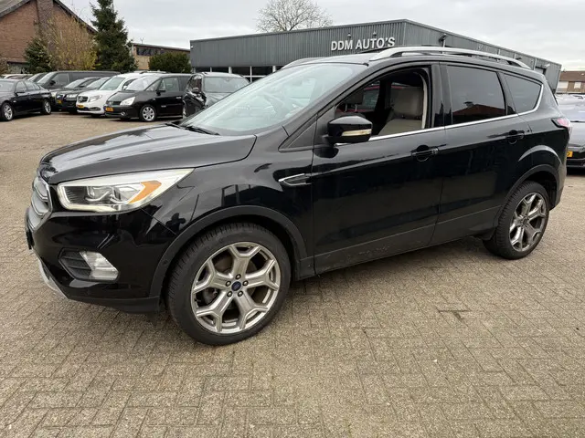Ford Escape 2.0 AUT titanium 244 PK 2017 Benzine 3
