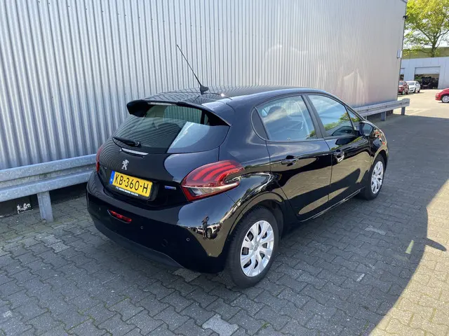 Peugeot 208 2