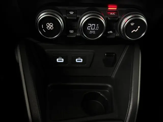Dacia Duster 1.3 TCe 150 EDC Prestige 2021 Benzine 46