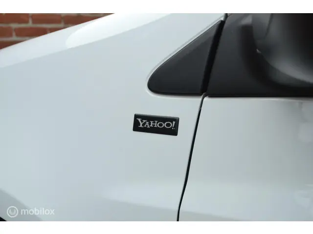 Renault Clio 1.2 Yahoo 2012 Benzine 12