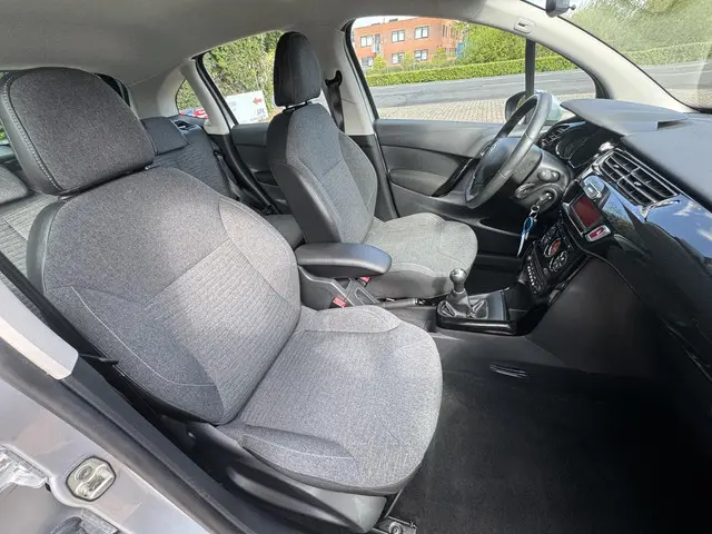 Citroën C3 1.2 PureTech Collection 2015 Benzine 15
