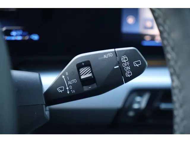 BMW X1 xDrive30e 2023 Hybride Benzine 28