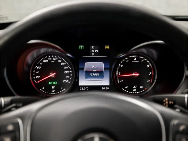 Mercedes-Benz C-Klasse 180 Sport 2018 Benzine 21