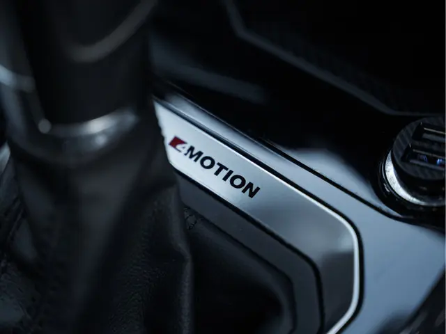 Volkswagen T-Roc 2.0 TSI 4Motion 190PK 2017 Benzine 17