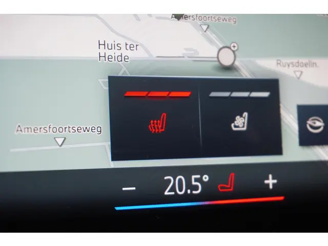 BMW 5 Serie Touring 550e xDrive 2025 Hybride Benzine 16