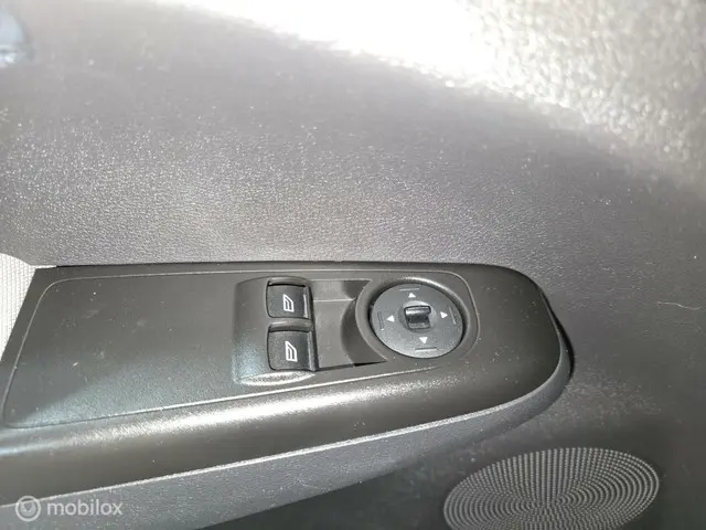 Ford Tourneo Courier 1.0 Titanium A. Camera 2015 Benzine 17