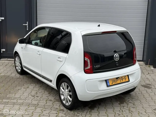 Volkswagen up! 1.0 high up! BlueMotion 2015 Benzine 13