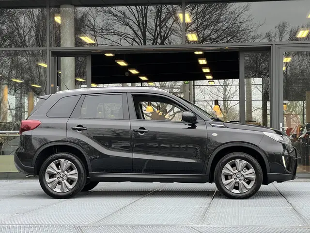 Suzuki Vitara 1.5 Hybrid Select 2025 Hybride Benzine 2